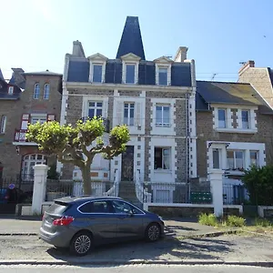 https://46-avenue-pasteur.inbrittany.com