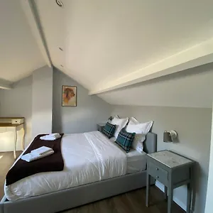 https://cottage-de-charme-proche-de-paris.fr-paris.fr